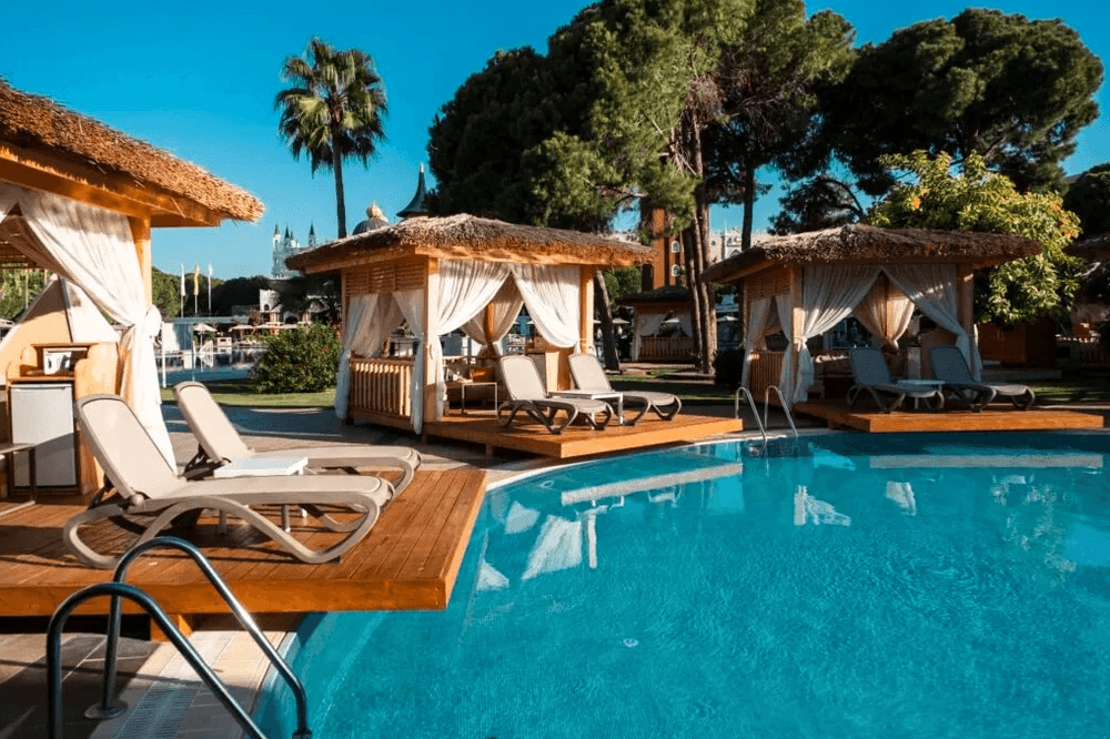 Ducale Lara Tüm Fotoğraflar